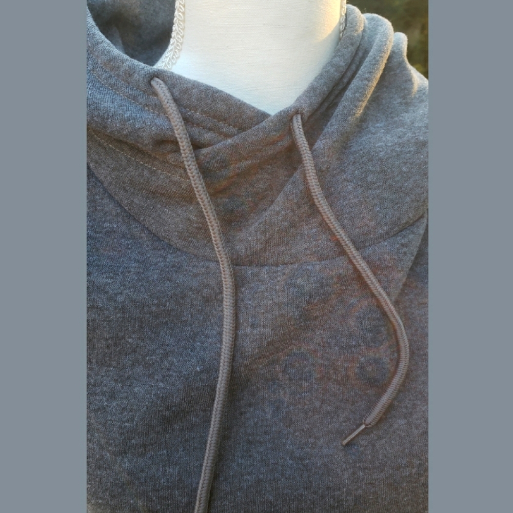 Cute Gray Hoodie Size XS - Picture 4 of 6